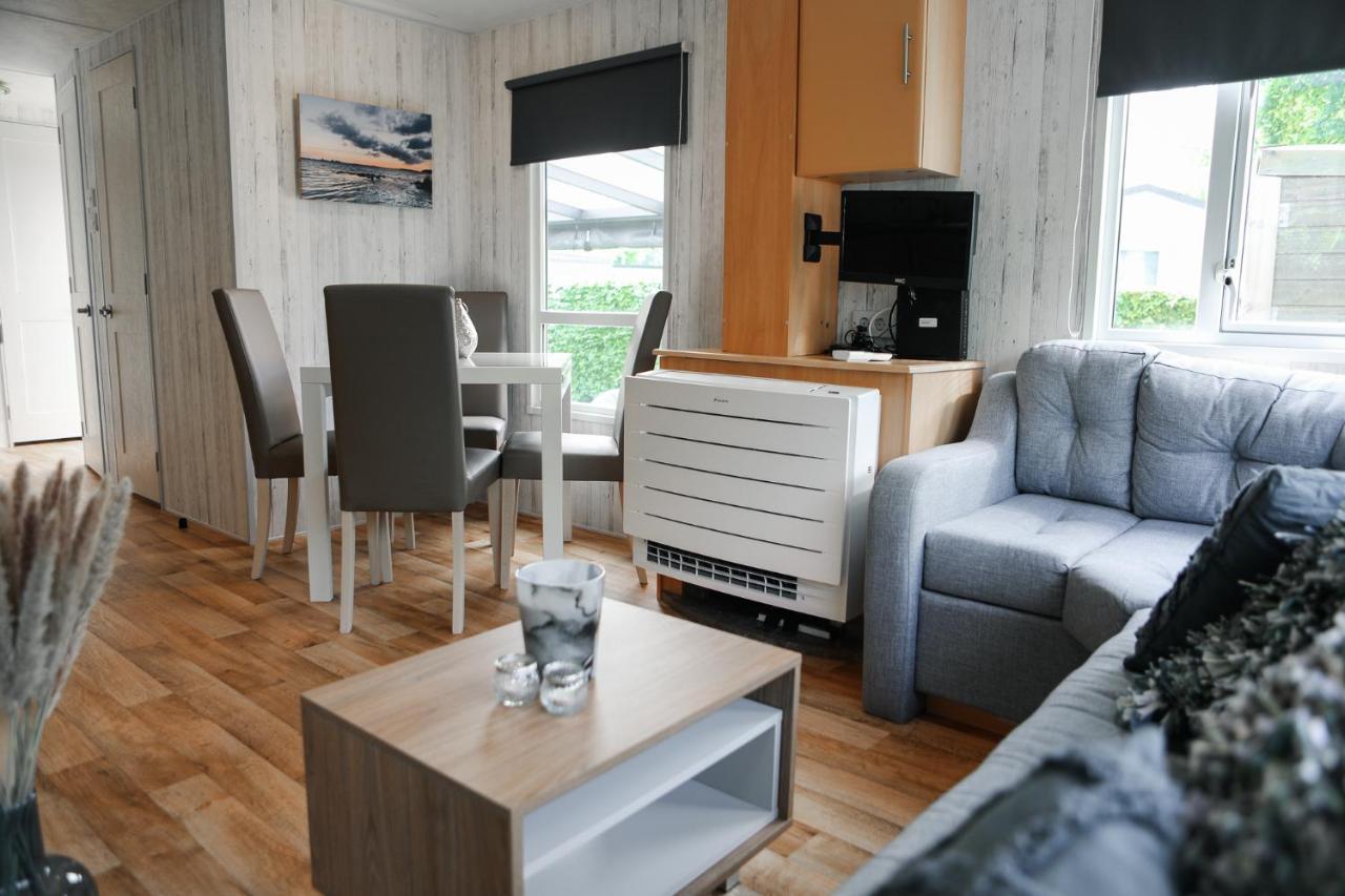 Chalet Op 5* Camping De Paardekreek Kortgene Εξωτερικό φωτογραφία